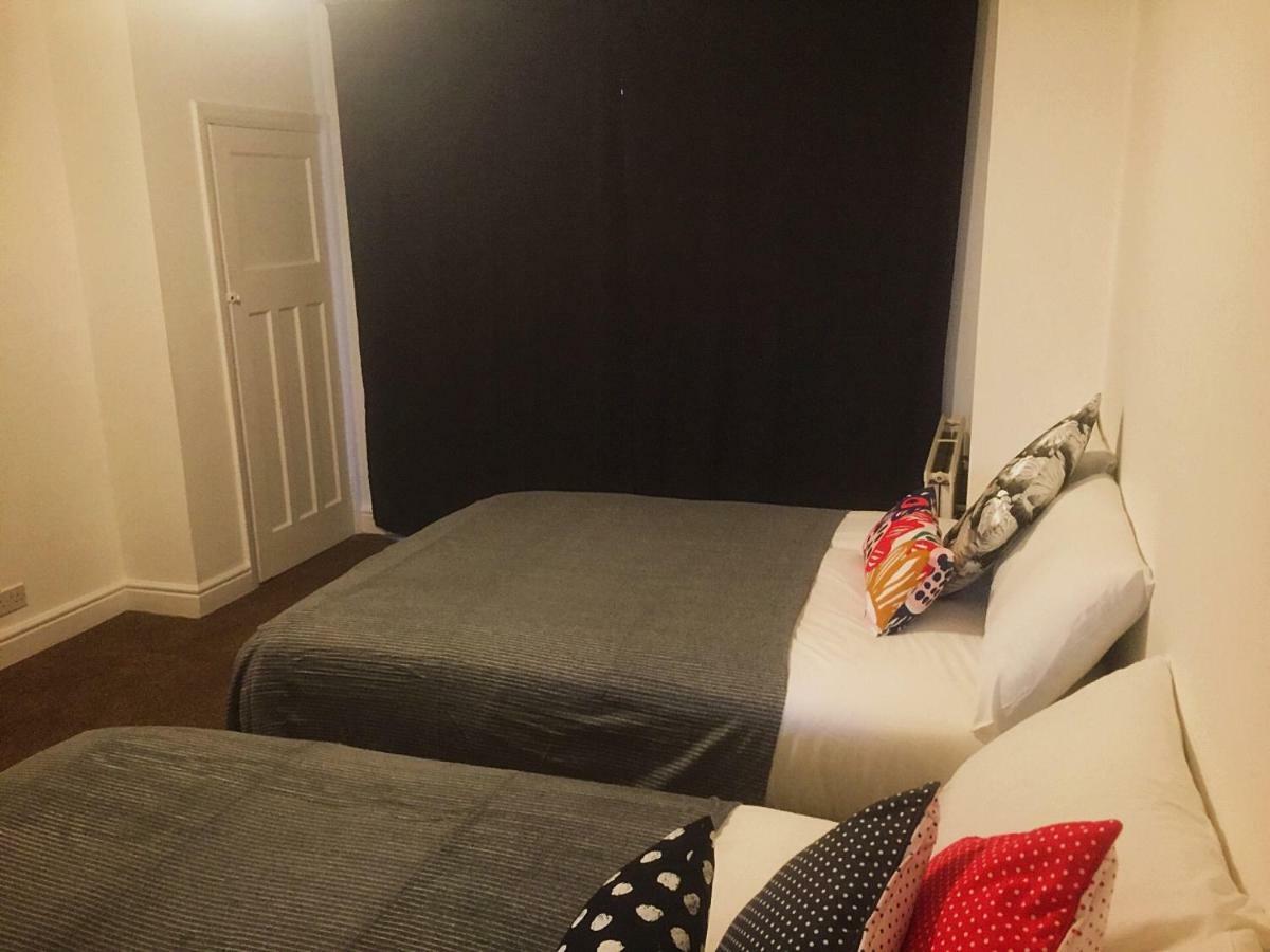 North London Cottage المظهر الخارجي الصورة